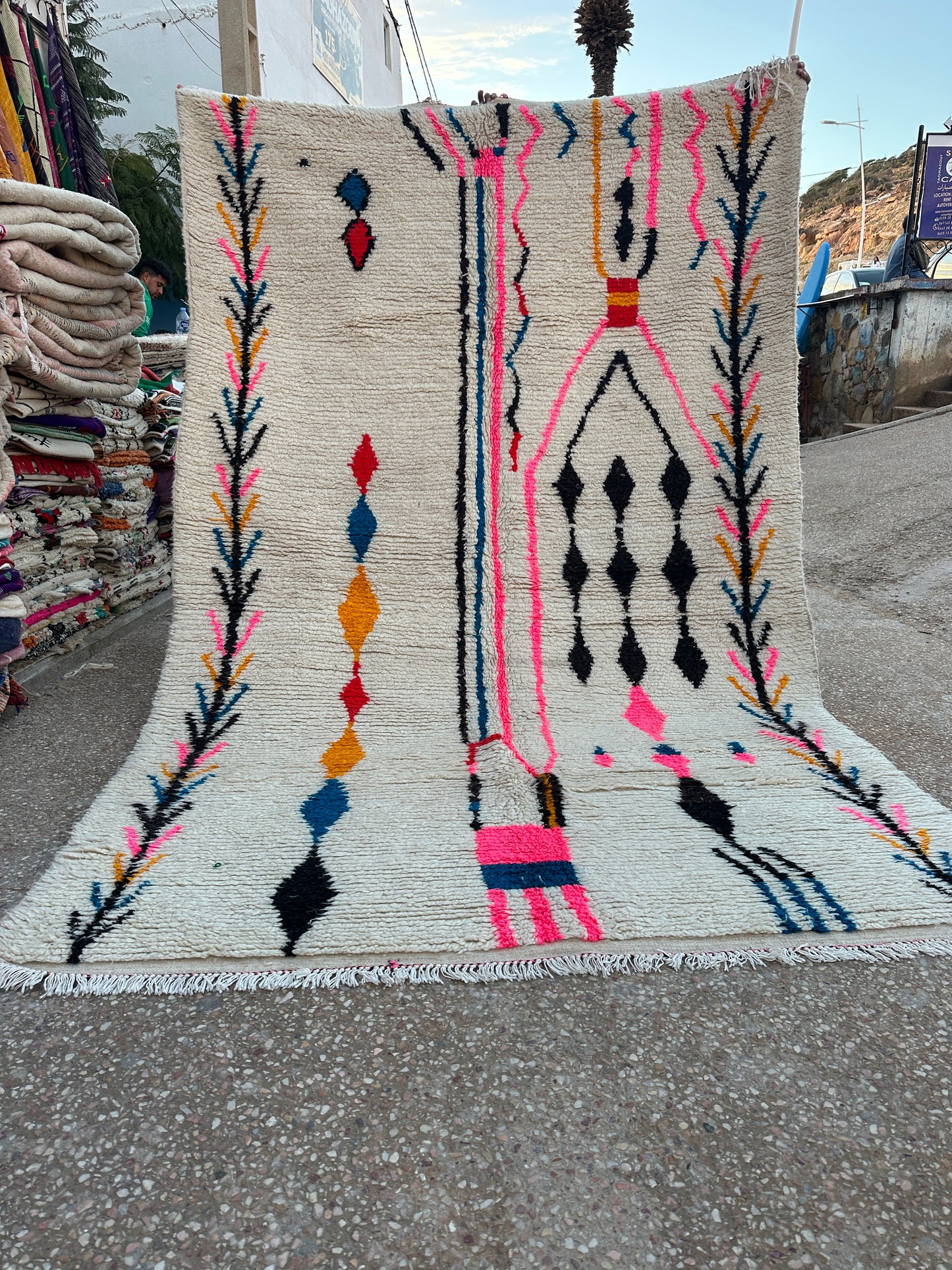 Azilal Rug, size 300 x 200 cm || 9.84 x 6.56 ft