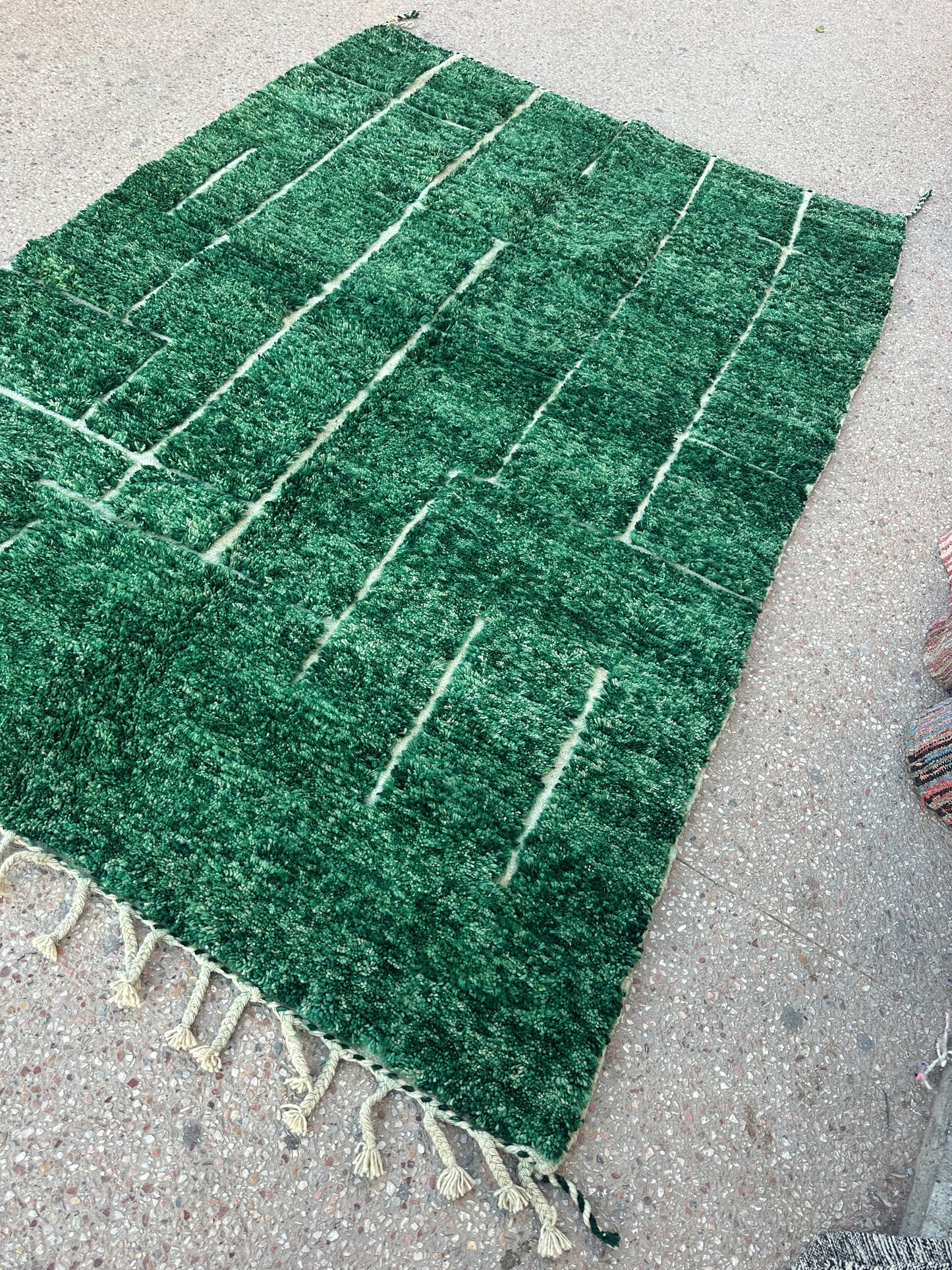 Handmade Beni Ouarain, size 300 x 200 cm || 9.84 x 6.56 ft
