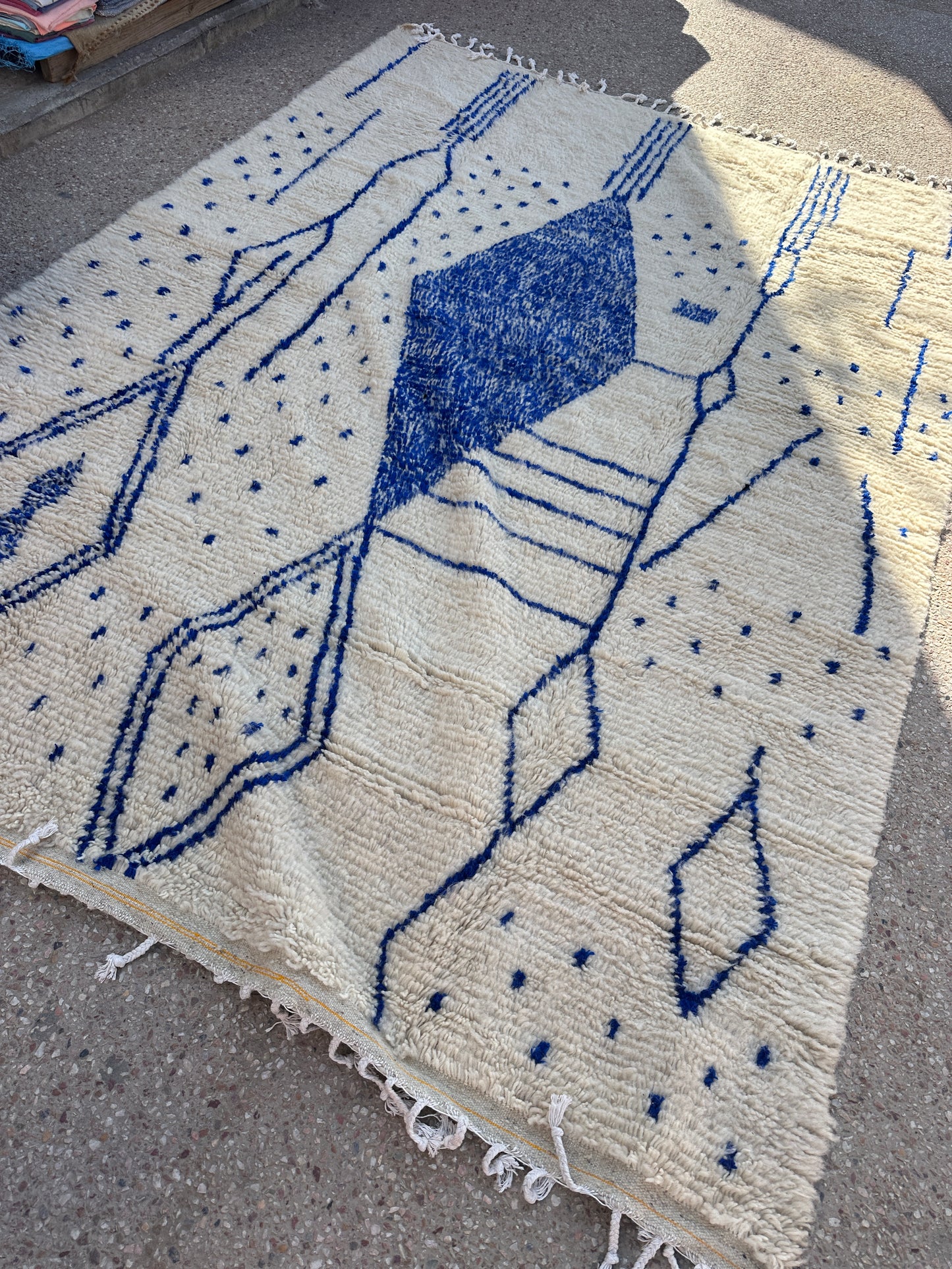 Handmade Azilal Rug, size 350 x 250 cm