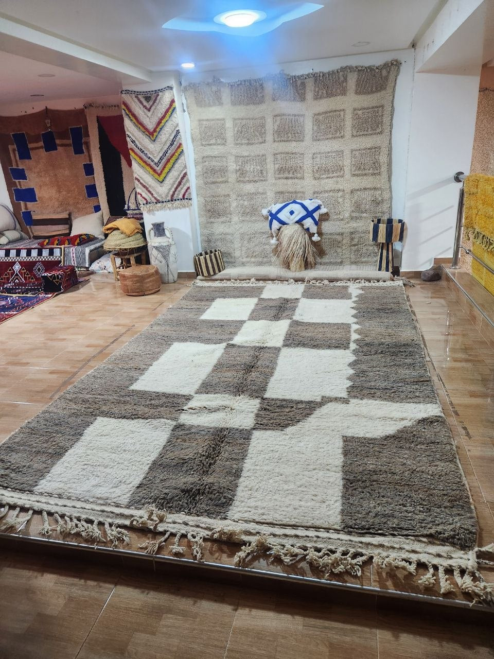 Beni Ouarain Rug size 300 x 200 cm || 9.84 x 6.56 ft