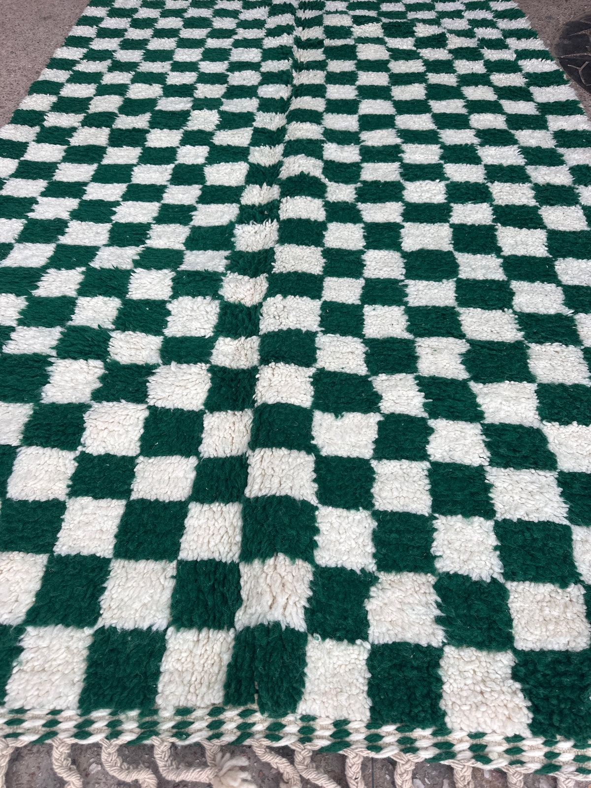 Handmade Beni Ouarain, size 250 x 150 cm || 8.2 x 4.92 ft
