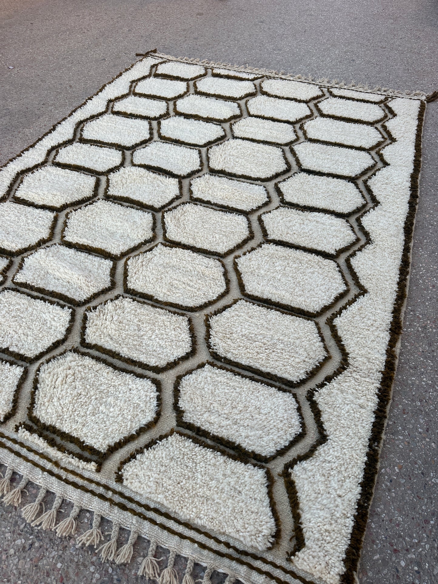 Handmade Beni Ouarain, size 300 x 200 cm || 9.84 x 6.56 ft