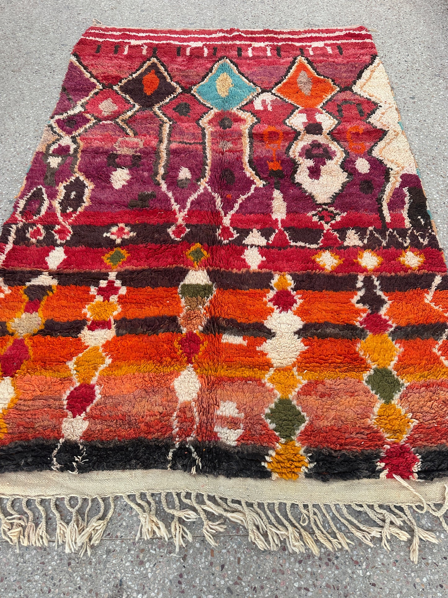 Handmade Azilal Rug, size 300 x 200 cm || 9.84 x 6.56 ft