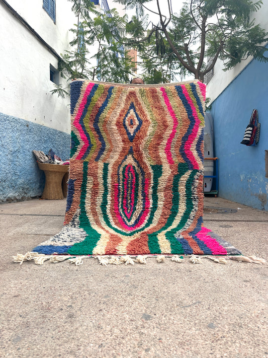 Handmade Beni Ouarain, size 250 x 150 cm || 8.2 x 4.92 ft