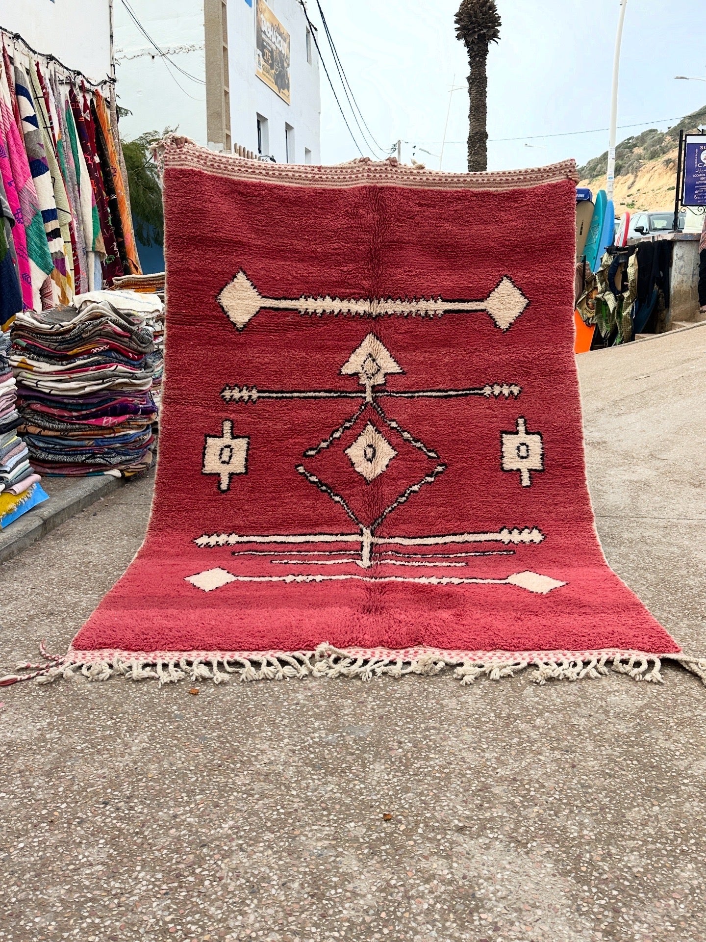 Azilal Rug, size 300 x 200 cm || 9.84 x 6.56 ft