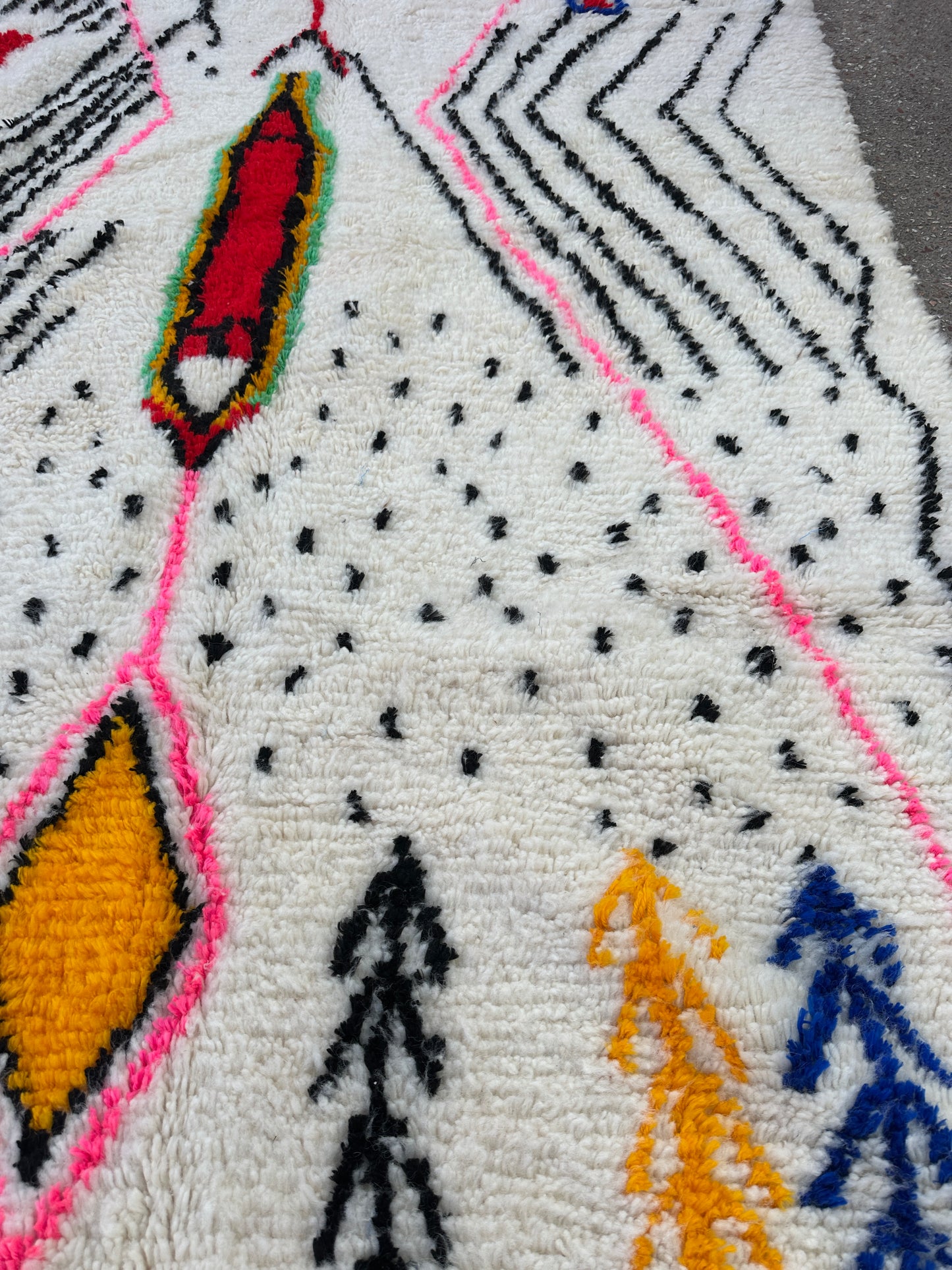 Handmade azilal Rug, size 300 x 200 cm || 9.84 x 6.56 ft