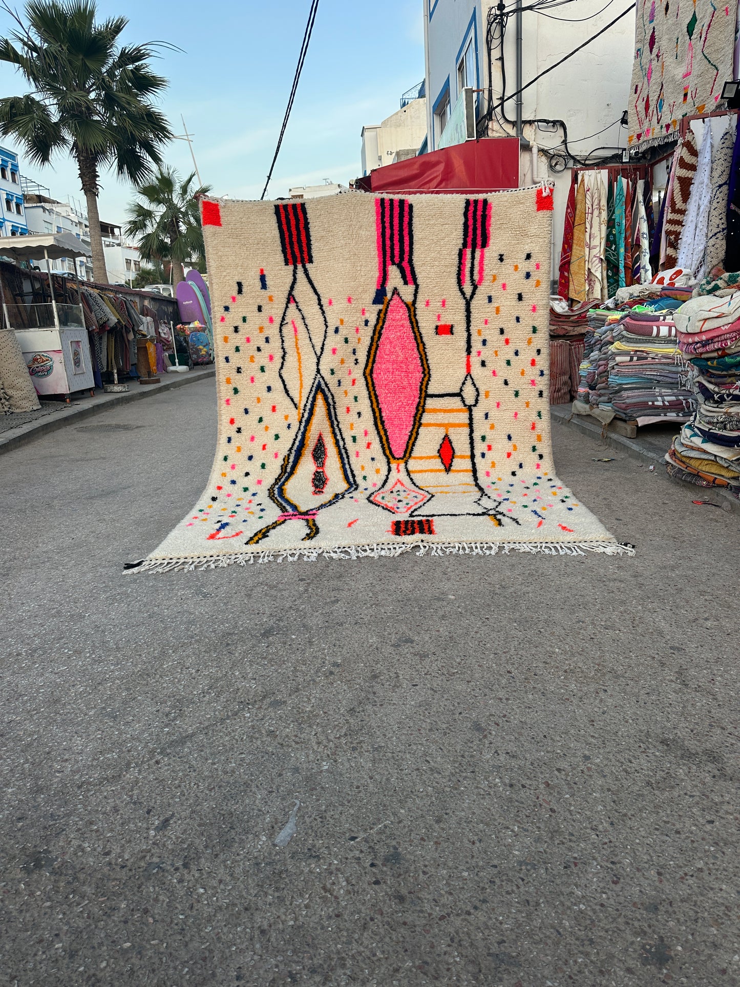 Handmade Azilal Rug, size 300 x 200 cm || 9.84 x 6.56 ft