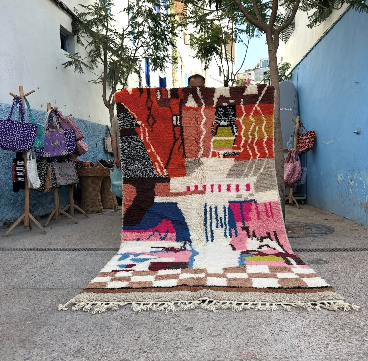 Handmade Beni Ouarain, size 250 x 150 cm || 8.2 x 4.92 ft