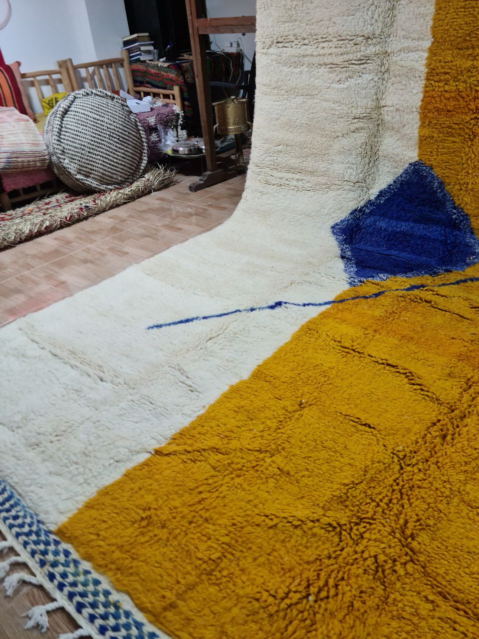 Beni ourani  Rug size 400 x 272 cm