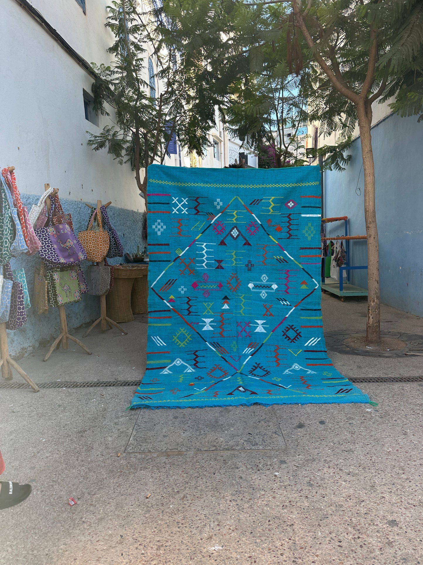 Handmade Kelim Rug, size 250 x 150 cm || 8.2 x 4.92 ft