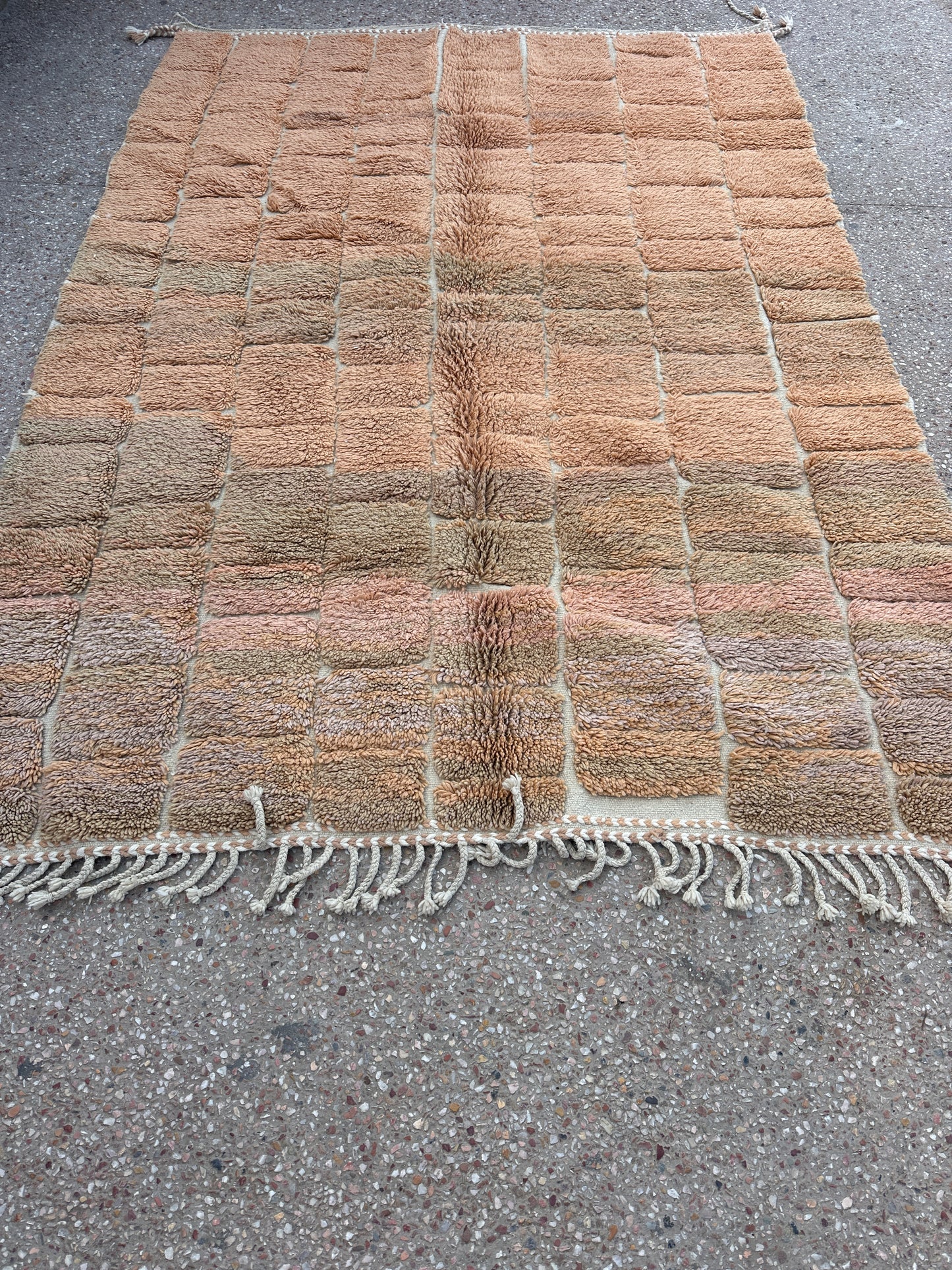 Beni Ouarain Rug size 300 x 200 cm || 9.84 x 6.56 ft