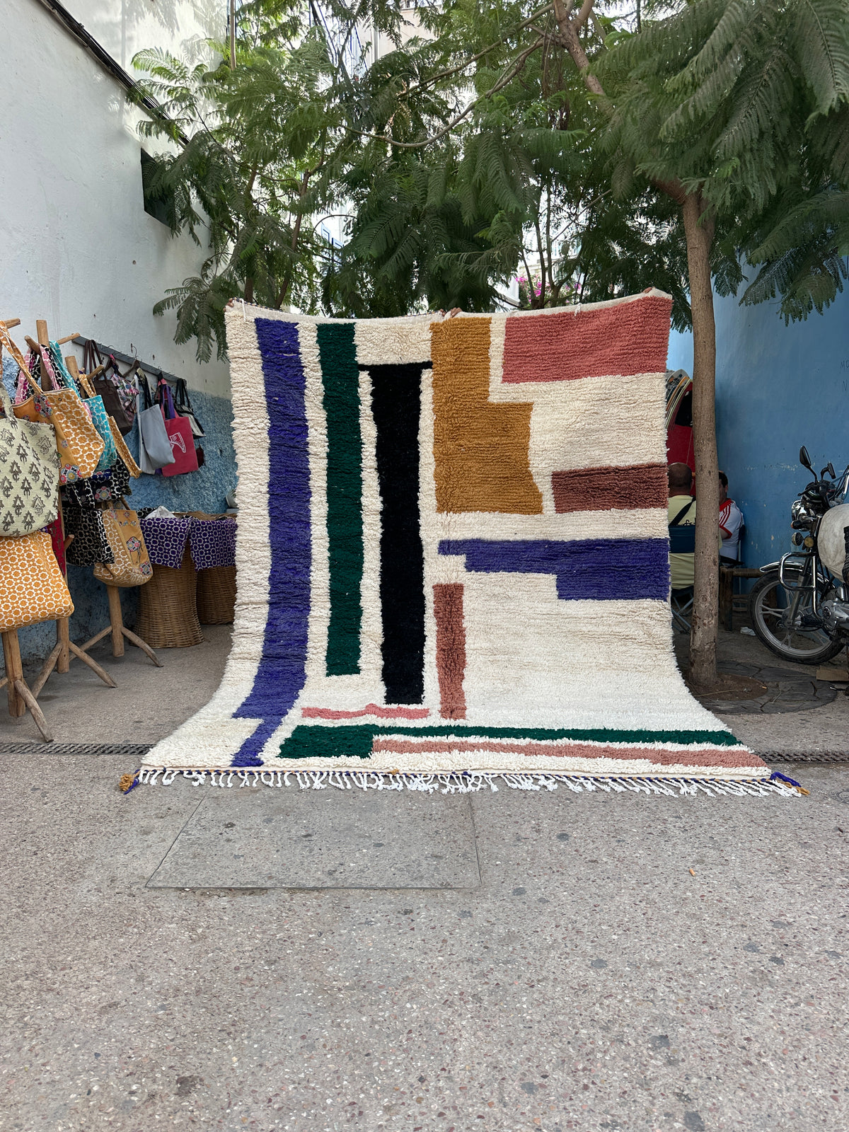 Handmade Azilal Rug, size 300 x 200 cm || 9.84 x 6.56 ft