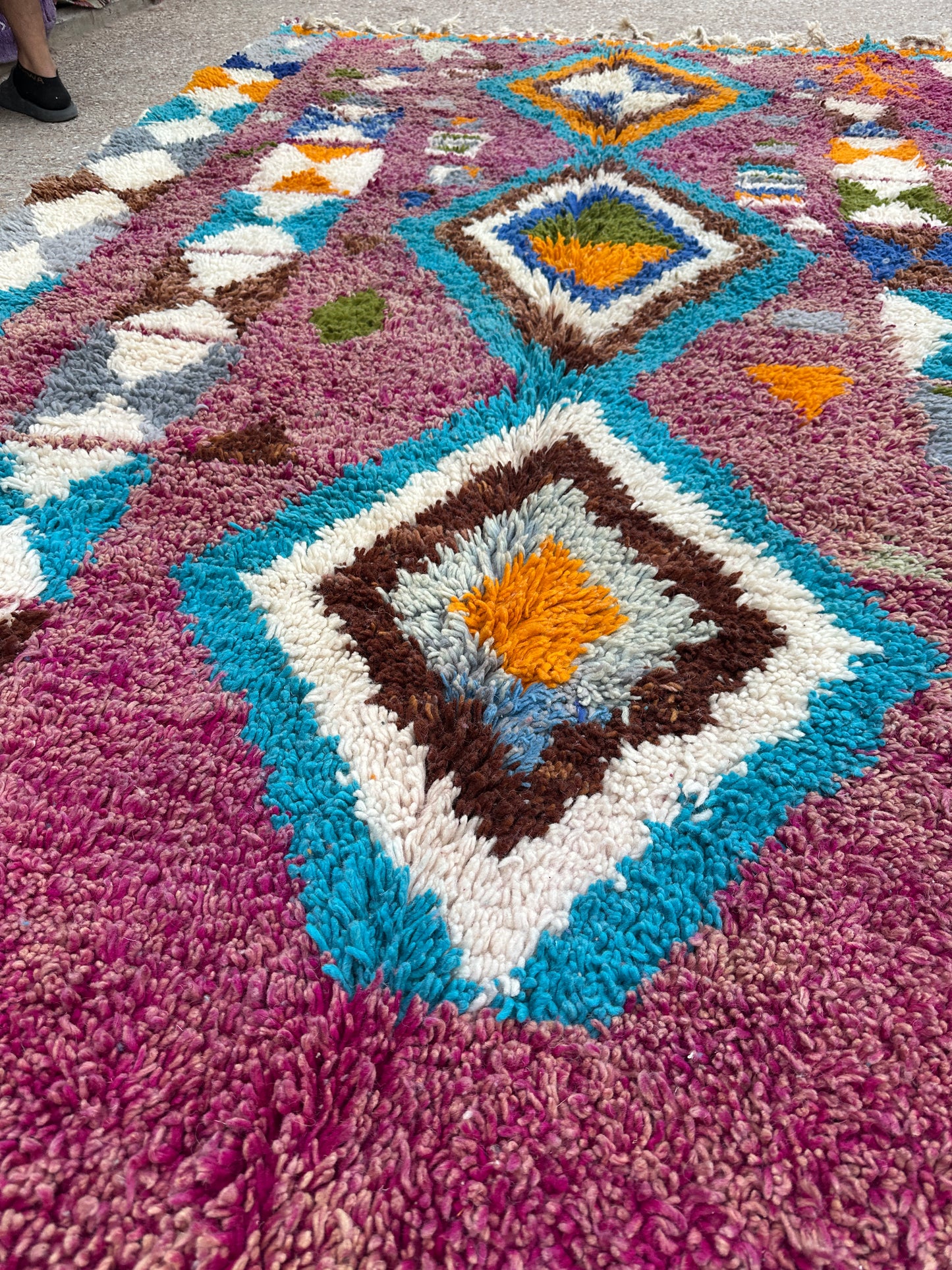 Handmade Azilal Rug, size 300 x 200 cm || 9.84 x 6.56 ft