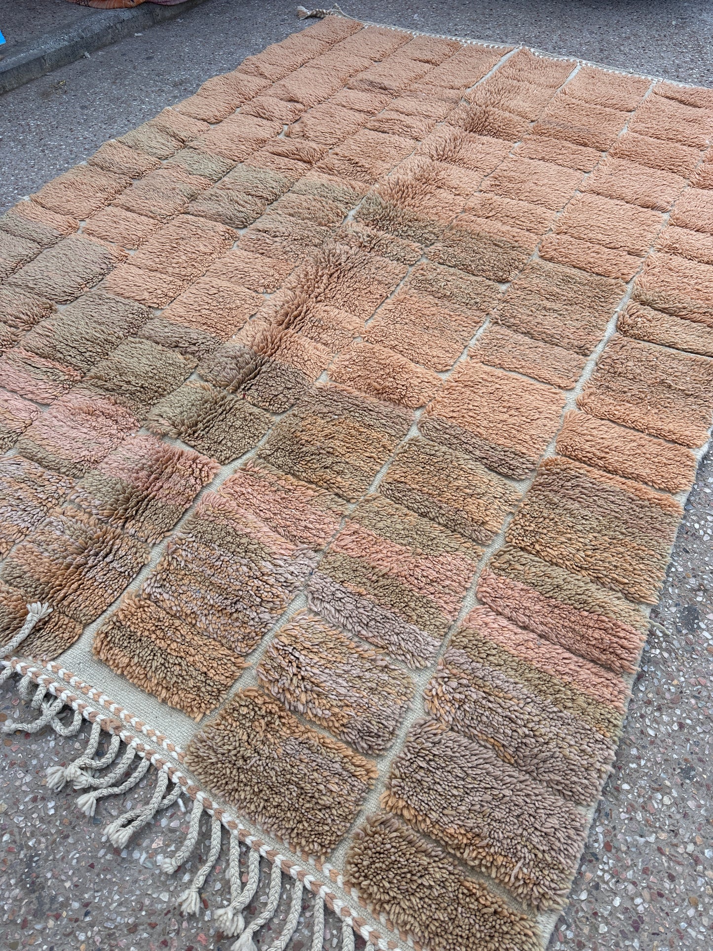 Beni Ouarain Rug size 300 x 200 cm || 9.84 x 6.56 ft