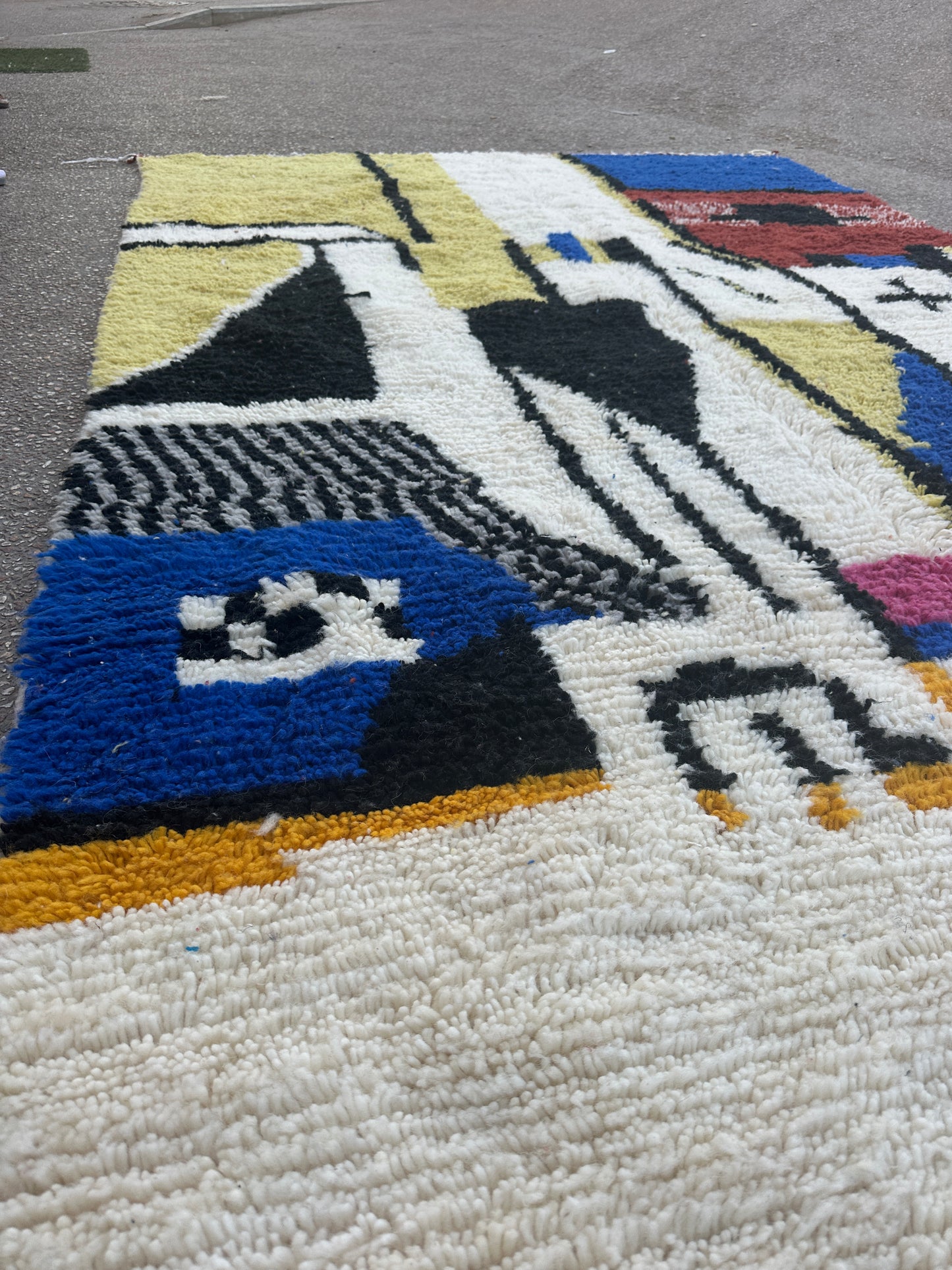 Azilal Rug, size 300 x 200 cm || 9.84 x 6.56 ft