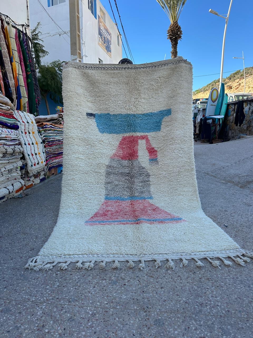 Handmade Azilal Rug, size 250 x 150 cm || 8.2 x 4.92 ft