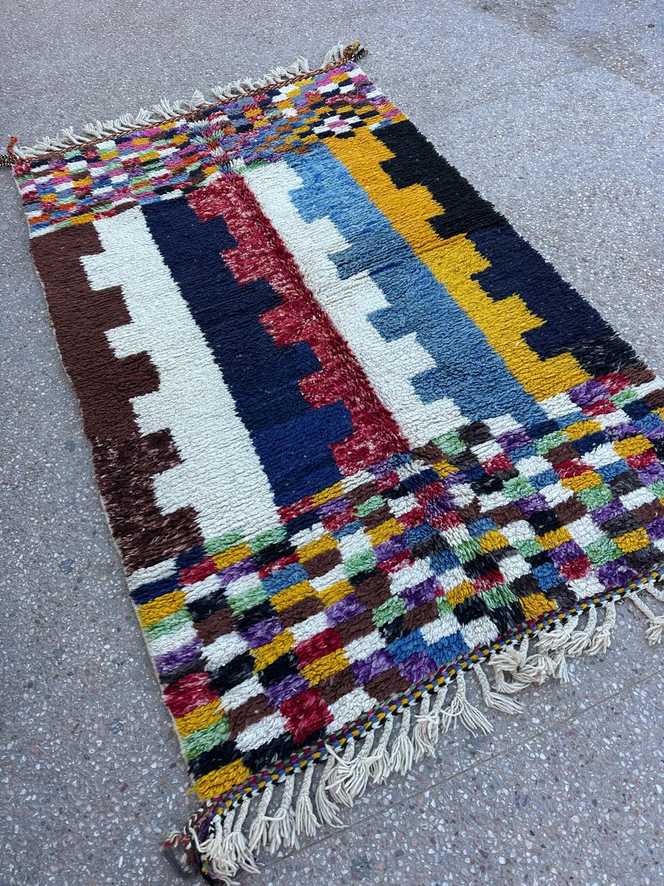 Handmade Beni Ouarain, size 250 x 150 cm || 8.2 x 4.92 ft