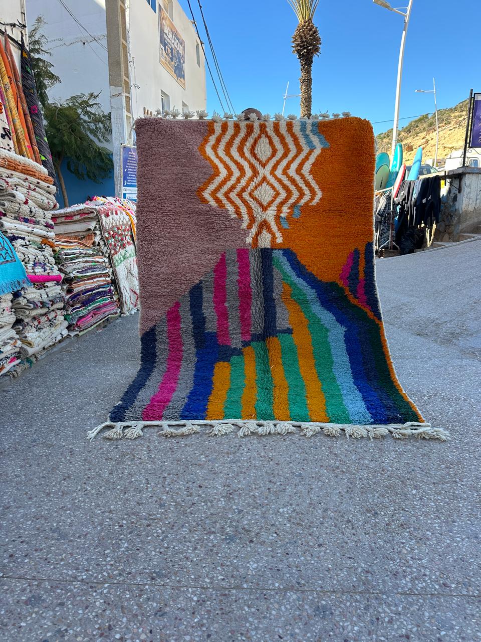 Handmade Beni Ouarain, size 250 x 150 cm || 8.2 x 4.92 ft