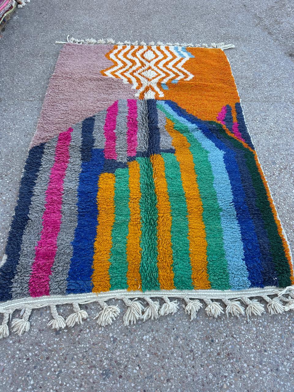 Handmade Beni Ouarain, size 250 x 150 cm || 8.2 x 4.92 ft
