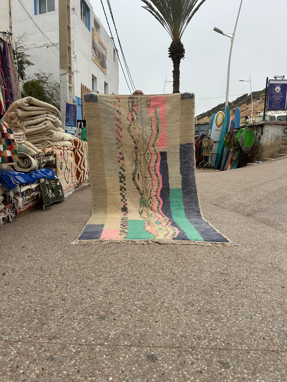 Handmade Azilal Rug, size 250 x 150 cm || 8.2 x 4.92 ft