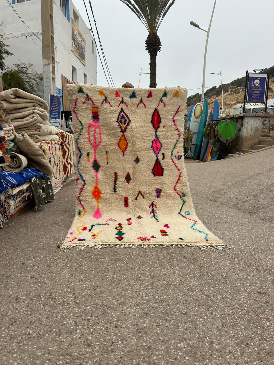 Handmade Azilal Rug, size 250 x 150 cm || 8.2 x 4.92 ft