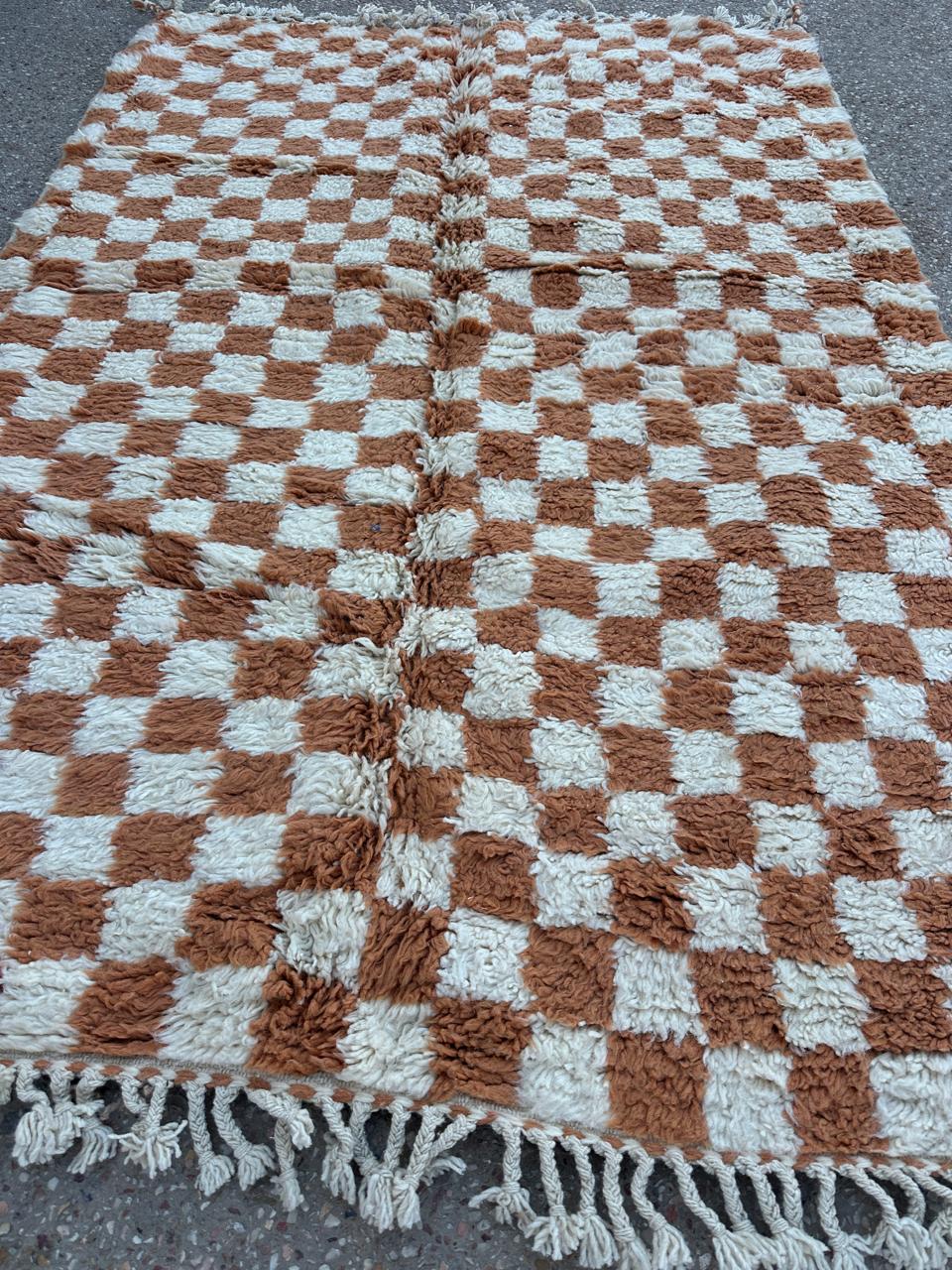Handmade Beni Ouarain, size 250 x 150 cm || 8.2 x 4.92 ft