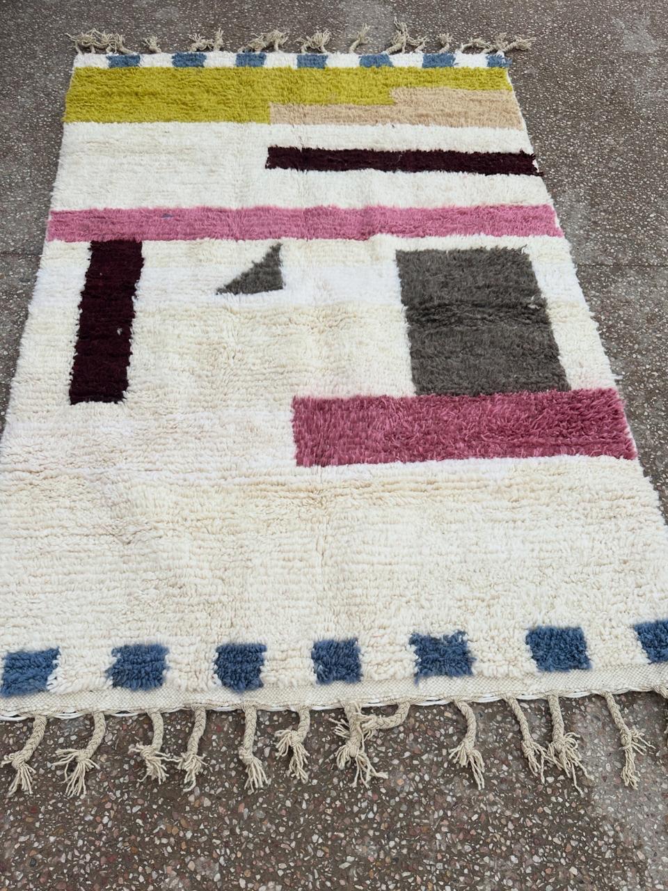 Handmade Azilal Rug, size 250 x 150 cm || 8.2 x 4.92 ft