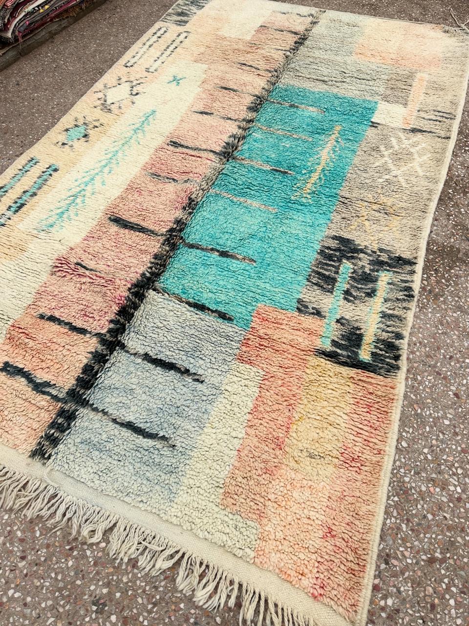 Handmade Azilal Rug, size 250 x 150 cm || 8.2 x 4.92 ft