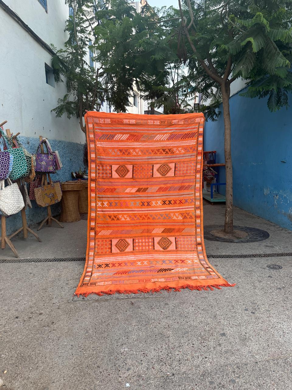 Handmade Kelim Silk/Cotton Rug, size 250 x 150 cm || 8.2 x 4.92 ft
