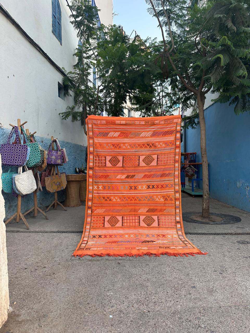 Handmade Kelim Silk/Cotton Rug, size 250 x 150 cm || 8.2 x 4.92 ft