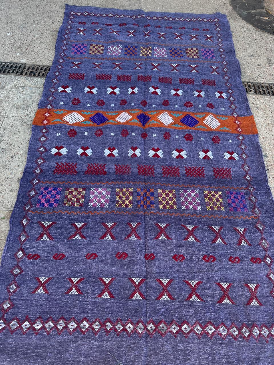 Handmade silk Rug, size 250 x 150 cm || 8.2 x 4.92 ft