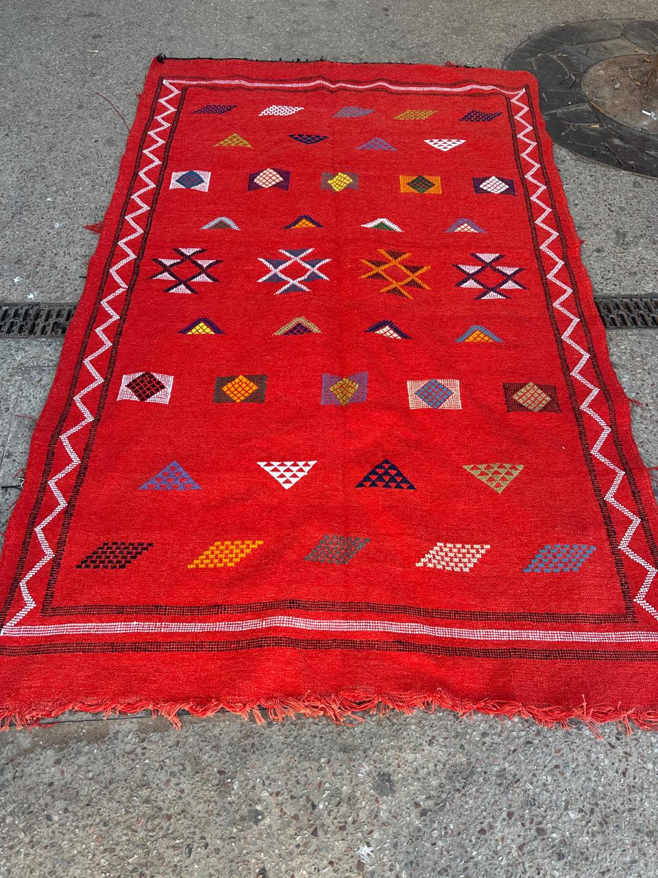 Handmade silk Rug, size 250 x 150 cm || 8.2 x 4.92 ft