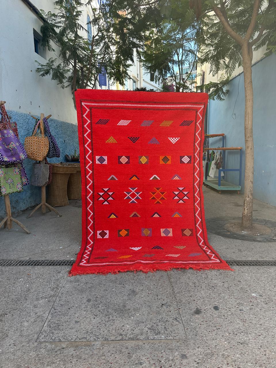 Handmade silk Rug, size 250 x 150 cm || 8.2 x 4.92 ft