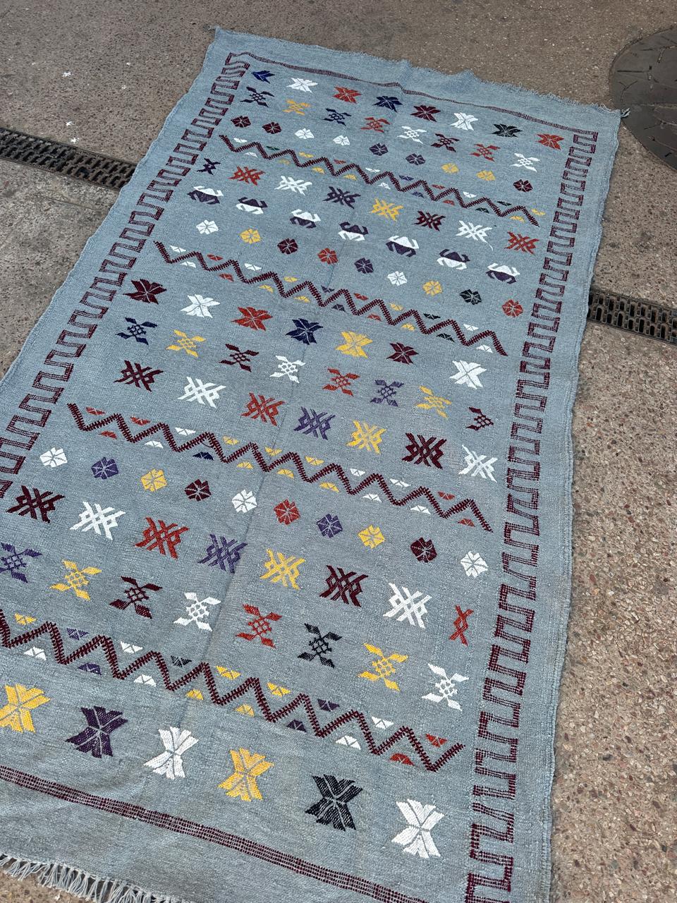Handmade silk Rug, size 250 x 150 cm || 8.2 x 4.92 ft