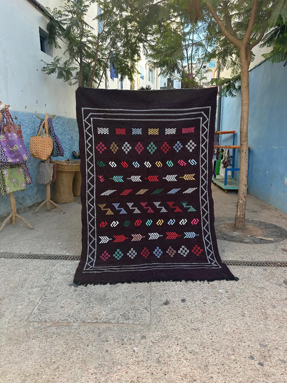 Handmade silk Rug, size 250 x 150 cm || 8.2 x 4.92 ft