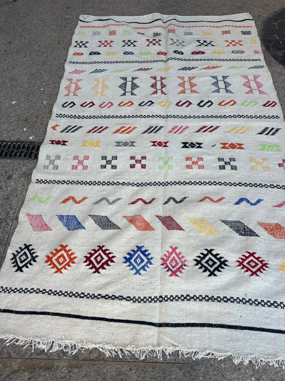 Handmade Kelim Rug, size 250 x 150 cm || 8.2 x 4.92 ft