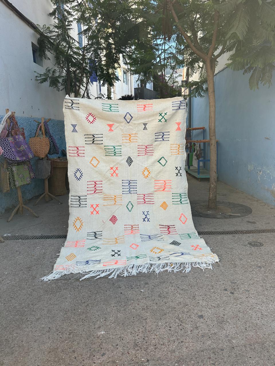 Handmade Kelim Rug, size 250 x 150 cm || 8.2 x 4.92 ft