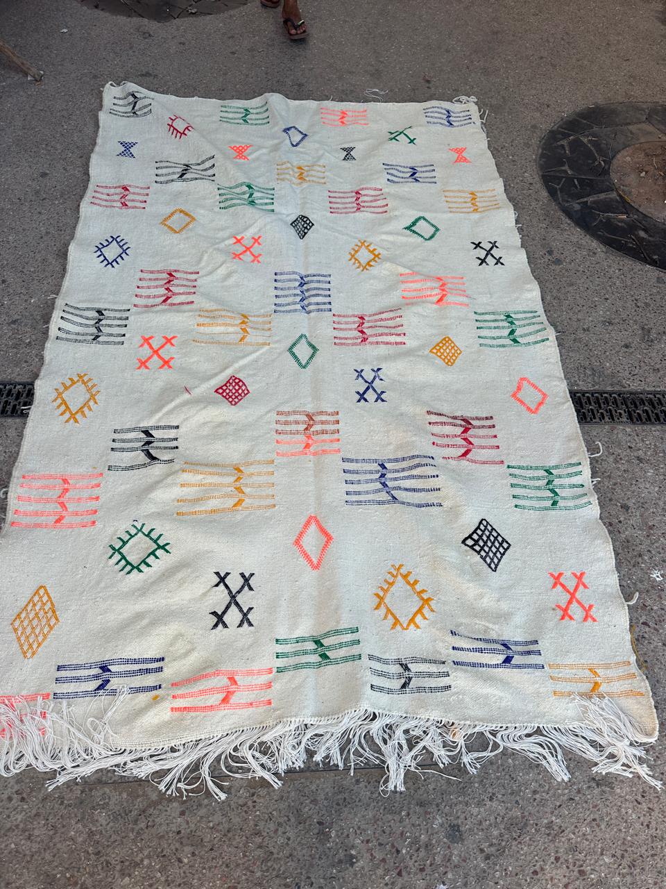 Handmade Kelim Rug, size 250 x 150 cm || 8.2 x 4.92 ft